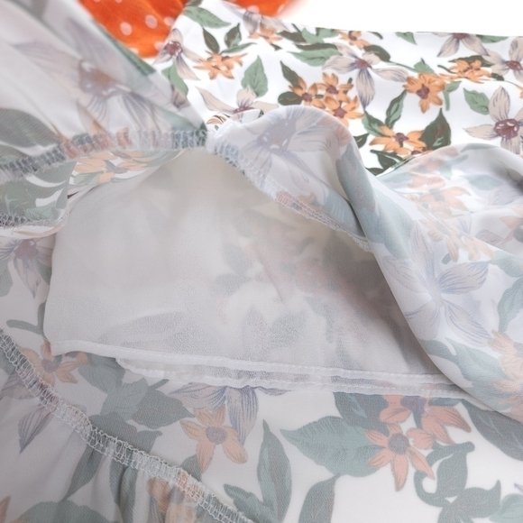 Follow Me White Peach Green Floral Asymmetric Skirt Sz M - Picture 8 of 12
